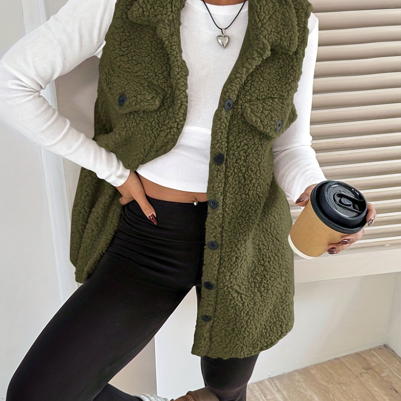 Aurelia – Die elegante, ärmellose Blazerjacke